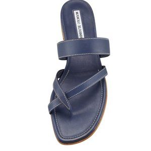 NEW MANOLO BLAHNIK NAVY BLUE LEATHER SUSA Size 8